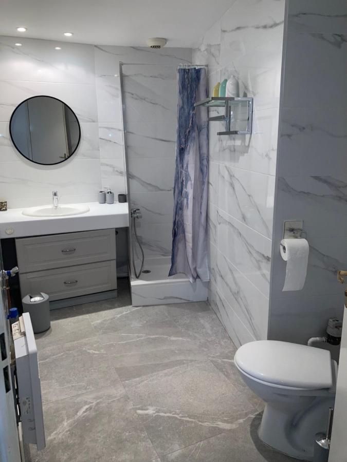 Apparement Chaleureux Avec Balcon Apartman Marseille Kültér fotó
