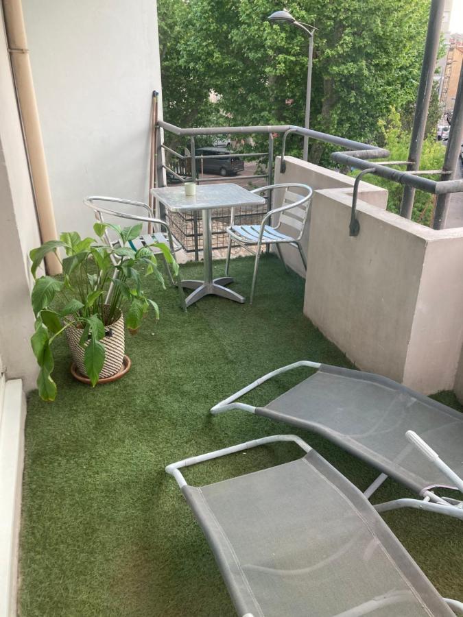Apparement Chaleureux Avec Balcon Apartman Marseille Kültér fotó