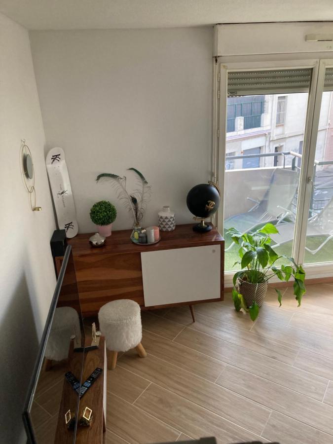 Apparement Chaleureux Avec Balcon Apartman Marseille Kültér fotó
