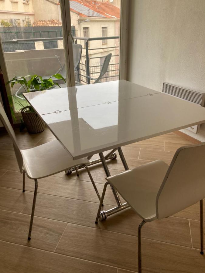 Apparement Chaleureux Avec Balcon Apartman Marseille Kültér fotó